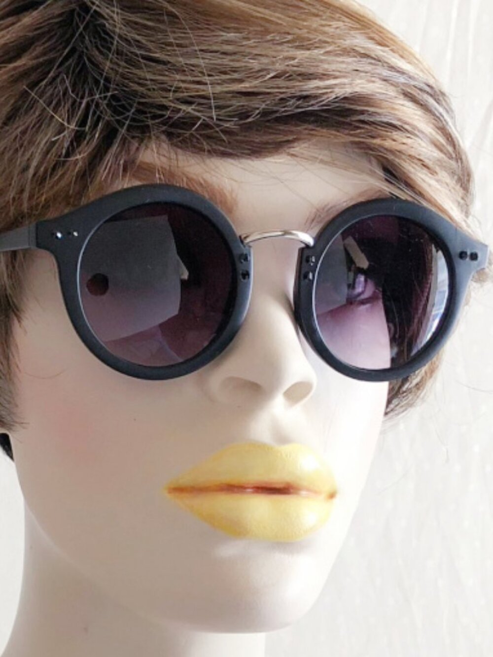 Matte Black Round Fashion Sunglasses